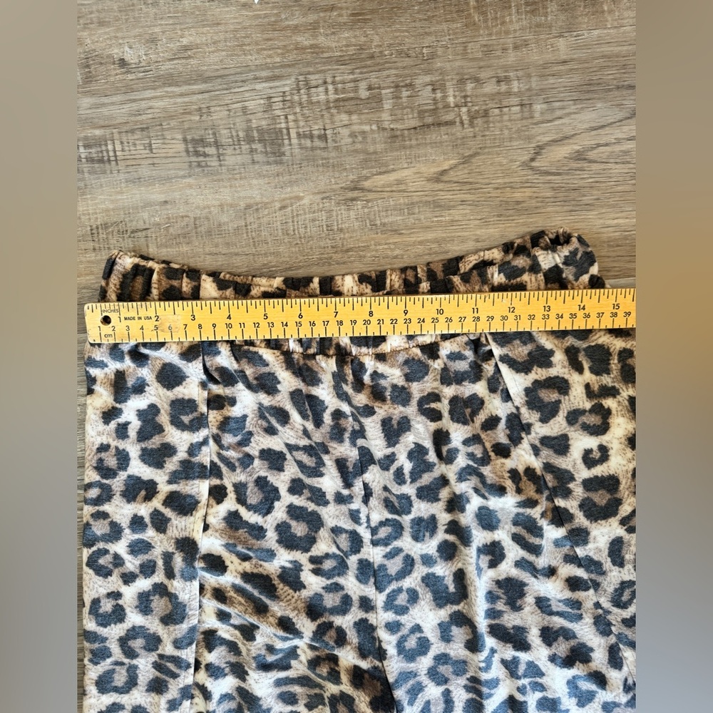 ZENANA Brown Leopard Harem pants with side slit flowy boho loungewear Size Large - Picture 6 of 6